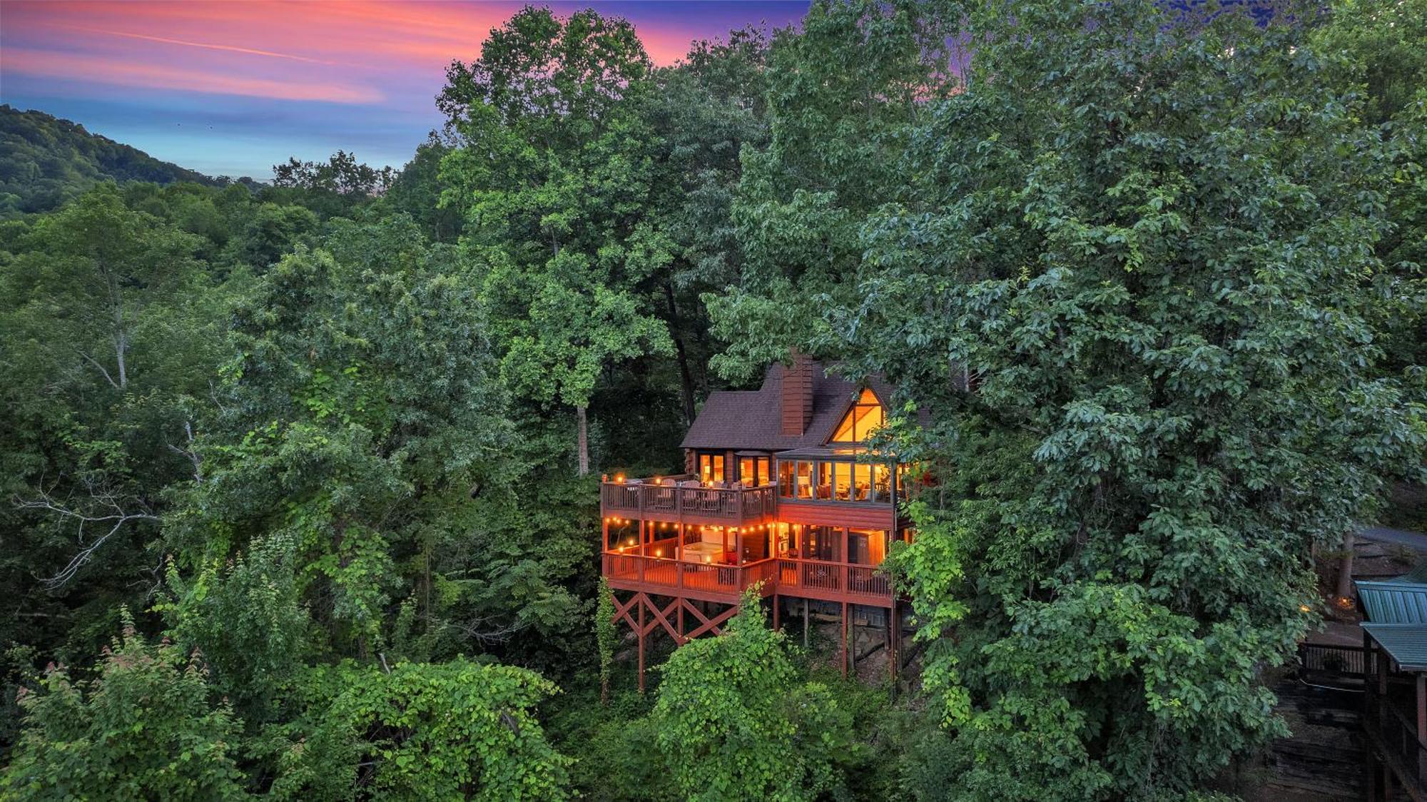 Family Chalet With Sauna, Hottub, Heavenly Views! Mins To Downtown! Gatlinburg Dış mekan fotoğraf